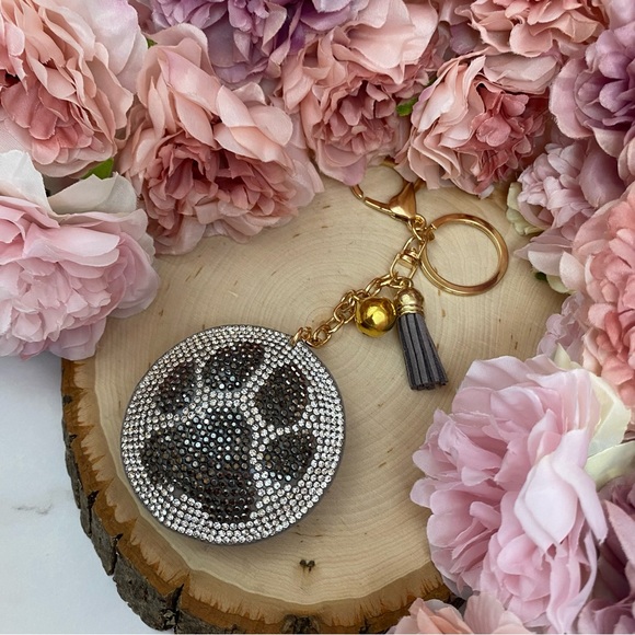 Gray & Silver Paw Print Rhinestone Keychain - Picture 7 of 16